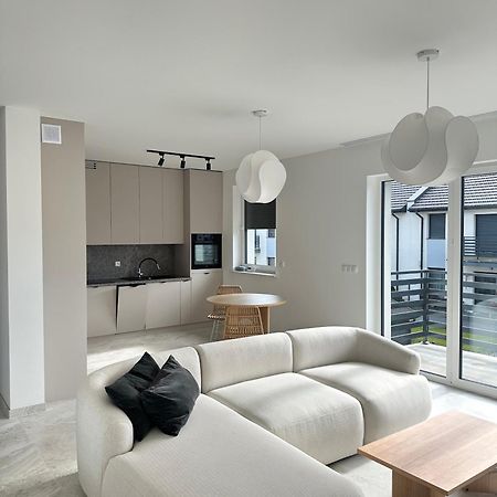 コニンApartament Sarniaアパートメント エクステリア 写真